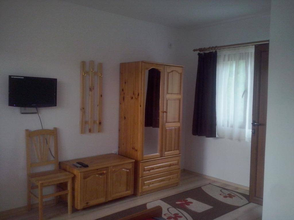 Guest House Friends Emen Bilik gambar
